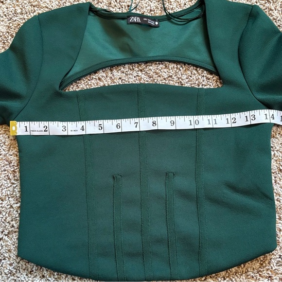4/25$ ZARA Blouse Long Sleeve Crop with Cutout Size Small - Picture 4 of 8